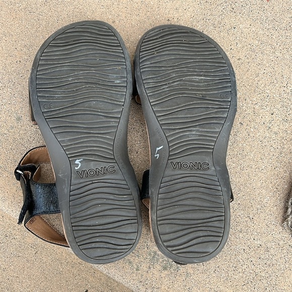 Vionic Marsala Metallic Adjustable Black Sandals Sz 7.5 WIDE Podiatrist Designed - Picture 8 of 11